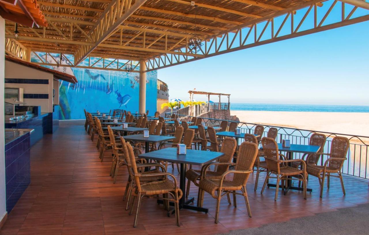 ホテル Costa Club Punta Arena - Desayuno Buffet Incluido プエルトバラータ エクステリア 写真